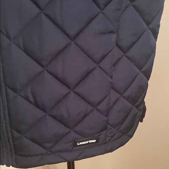 Lands end dark blue vest NEW size small (6-8) - Picture 3 of 9